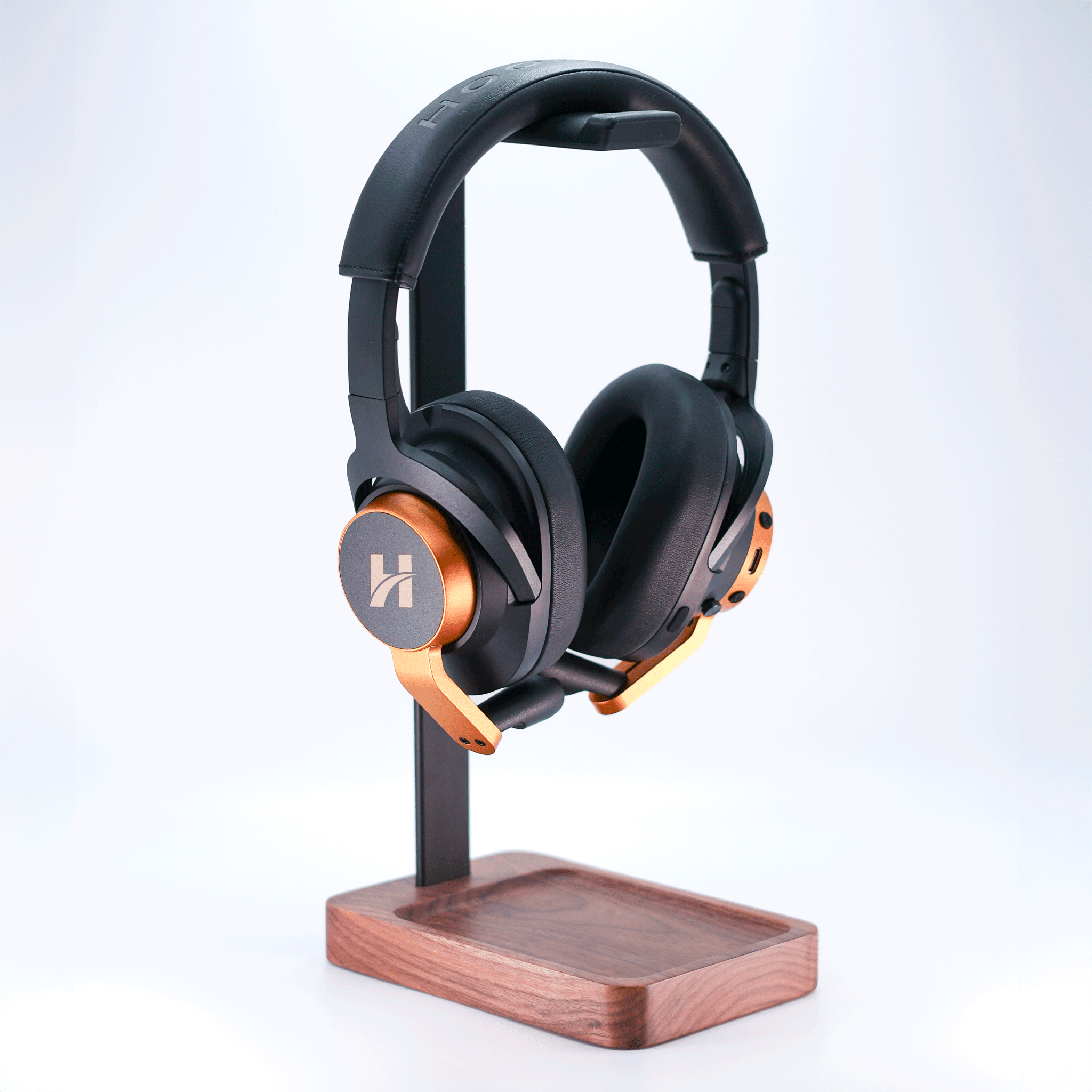 Hoolest Pro Headphone Stand – Walnut & Aluminum - Hoolest Inc.
