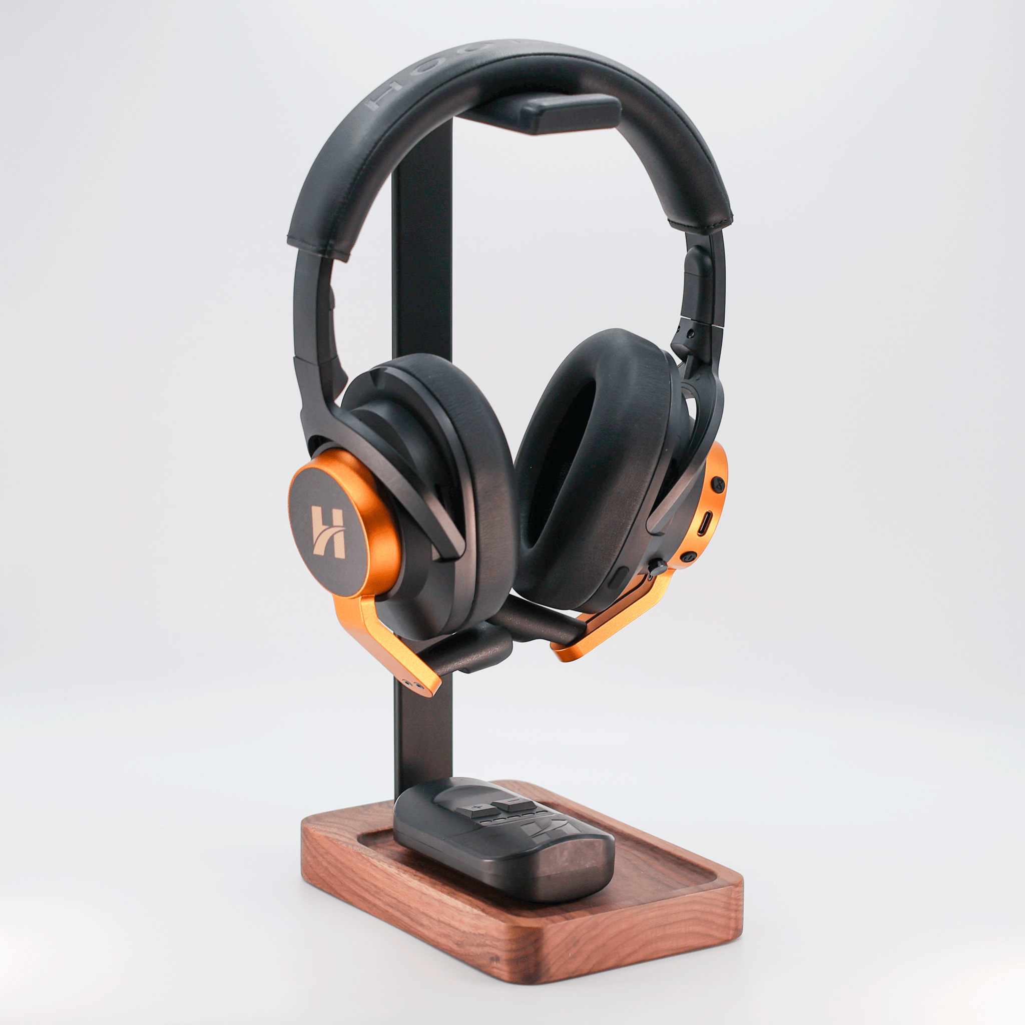 Hoolest Pro Headphone Stand – Walnut & Aluminum - Hoolest Inc.