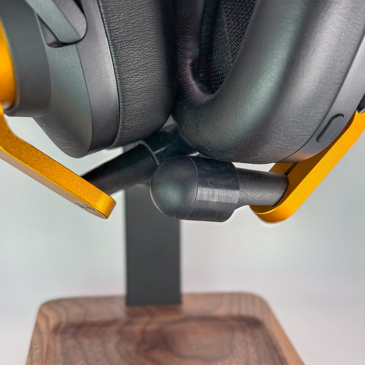 Two gel holder covers mounted on device, front view